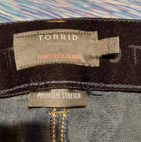 Torrid Bombshell Skinny Blue Jeans - Picture 5 of 10